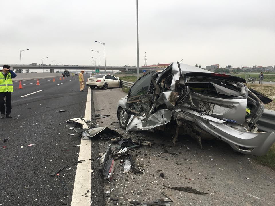 Tai nạn giao thông trên cao tốc Hà Nội - Hải Phòng