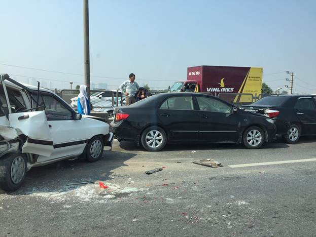 Hiện trường vụ tai nạn giao thông xảy ra ngày mồng 6 Tết tại Hà Nội
