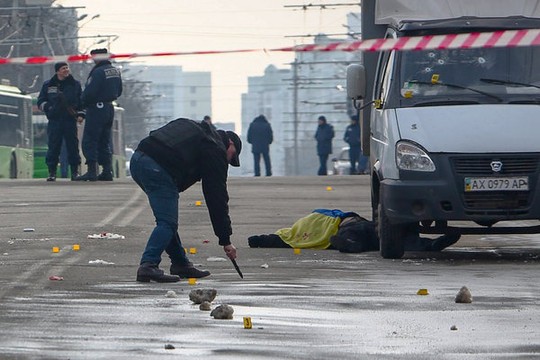 Tình hình Ukraine tiếp tục căng thẳng sau nhiều vụ tấn công khủng bố, mới nhất là vụ tấn công ở Kharkov