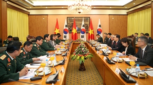 Tại cuộc hội đàm, hai Bộ trưởng nhất trí tiếp tục tăng cường hơn nữa quan hệ hợp tác quốc phòng Việt Nam – Hàn Quốc