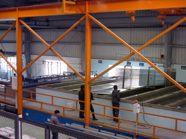 Dây chuyền sơn tĩnh điện công nghệ cao có năng suất 200.00m2/năm