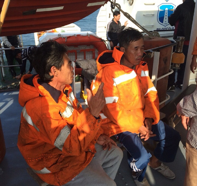 2 ngư dân trên tàu cá Hải Phòng được cứu sống
