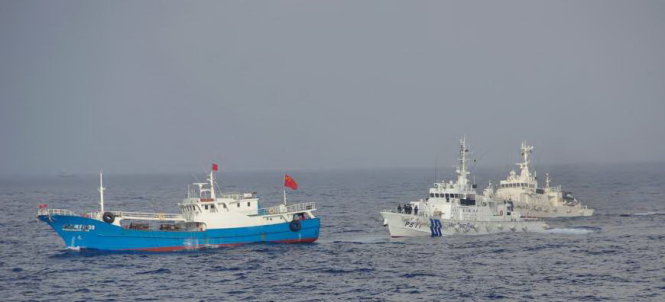 Nhiều trường hợp tàu cá Trung Quốc đánh bắt trái phép thường dẫn tới việc đụng độ với tàu công vụ của nước sở tại