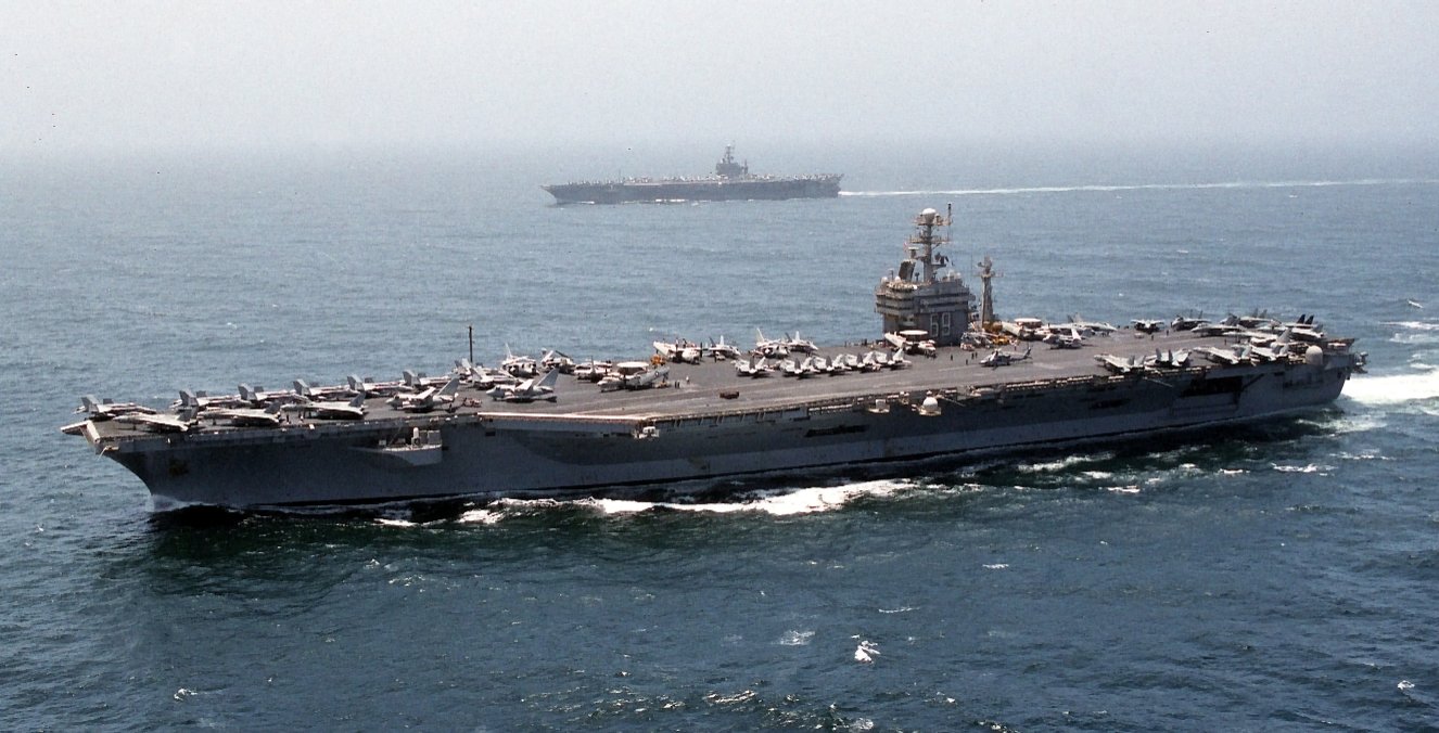 tàu USS Dwight D. Eisenhower được triển khai từ bờ biển phía Đông của Mỹ