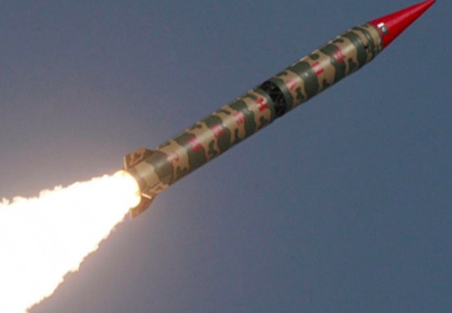 Tên lửa đạn đạo Shaheen III có tầm bắn 2.750km