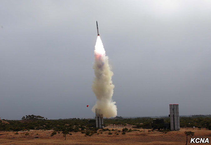 Tên lửa phòng không KN-06 đã tiêu diệt thành công mục tiêu trong vụ bắn thử hôm 2/4
