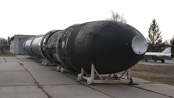 Tên lửa Sarmat nặng 100 tấn sẽ thay thế các tên lửa dòng Satan phóng từ hầm ngầm của Nga
