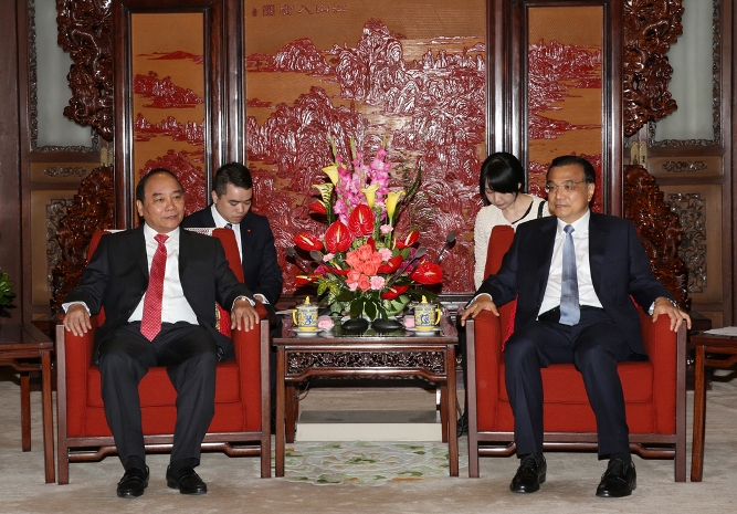 Phó Thủ tướng Nguyễn Xuân Phúc và Thủ tướng Trung Quốc Lý Khắc Cường
