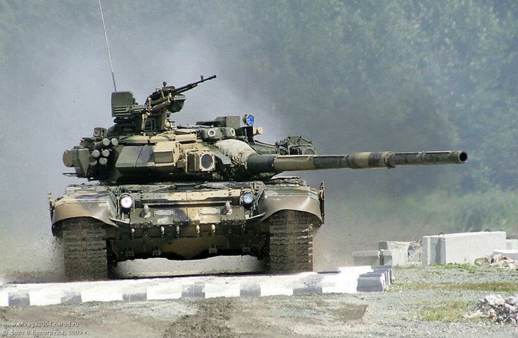 Xe tăng T-90 là một trong những vũ khí quân sự chủ lực của quân đội Nga