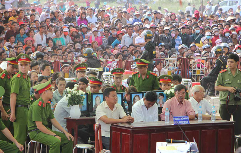 Toàn cảnh phiên tòa sơ thẩm vụ thảm sát 6 người ở Bình Phước