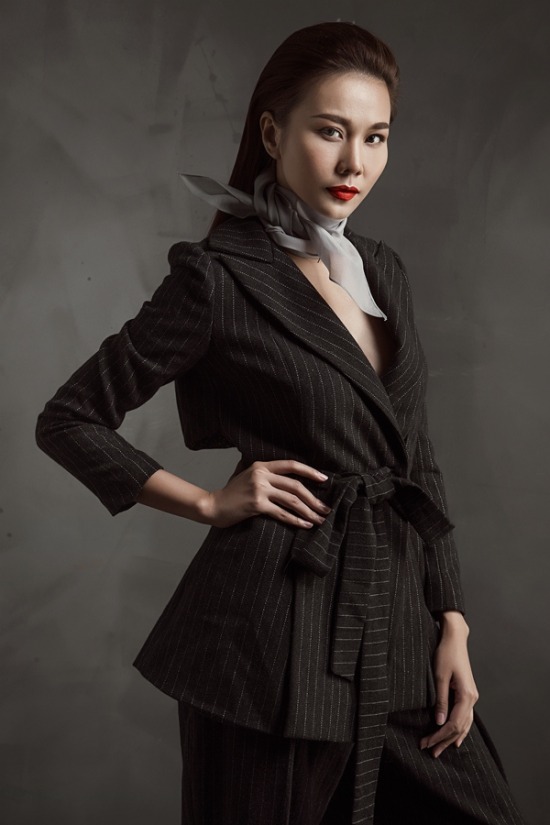 Thanh Hằng chính thức trở thành ‘bà trùm’ người mẫu Việt