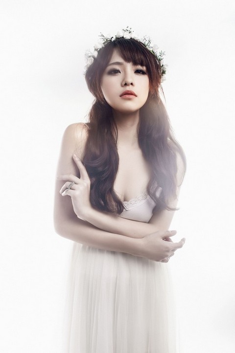 Trong đêm thi The Remix 2015 tuần này còn có sự góp mặt của nữ ca sĩ xinh đẹp Thái Trinh 