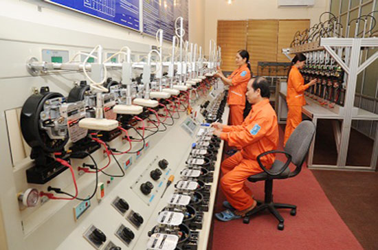 Tin tức về chỉ đạo điều hành, Phó Thủ tướng Hoàng Trung Hải giao Bộ Công Thương đẩy nhanh tiến độ xây dựng, hoàn thành thiết kế chi tiết thị trường bán buôn điện cạnh tranh (VWEM), báo cáo Thủ tướng Chính phủ vào tháng 6/2015.