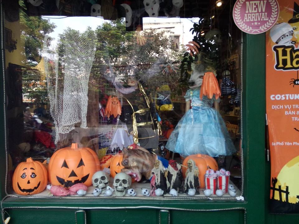 Thị trường Halloween: Trang phục kinh dị, ma quái lên ngôi