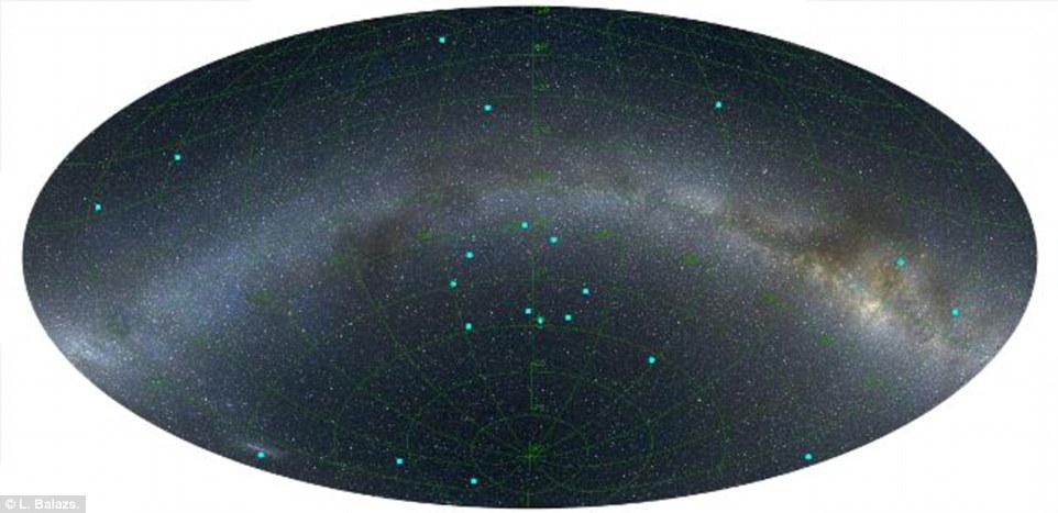 Vòng tròn bí ẩn khổng lồ này là khám phá vũ trụ mới nhất của các nhà thiên văn học. Ảnh Dailymail