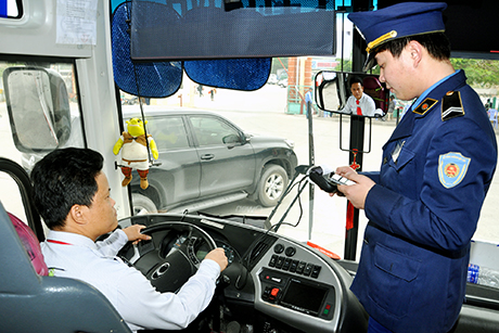 Xử l&yacute; gần 600 trường hợp phương tiện vi phạm nhờ thiết bị gi&aacute;m s&aacute;t h&agrave;nh tr&igrave;nh