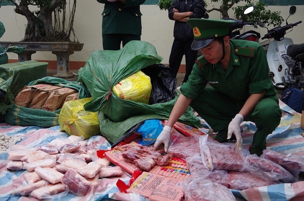 Nhiều lô hàng thịt đông lạnh vận chuyển vào Việt Nam trái phép bị lực lượng chức năng bắt giữ