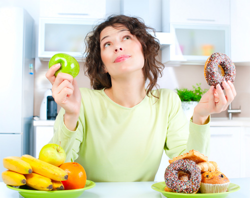 Sử dụng đồ ăn nhanh cũng là thói quen gây hại cho sức khỏe mẹ bầu thường gặp