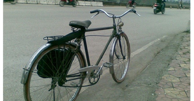Xe đạp Thống Nhất từng là phương tiện đi lại phổ biến của người Việt. Ảnh: Bizlive
