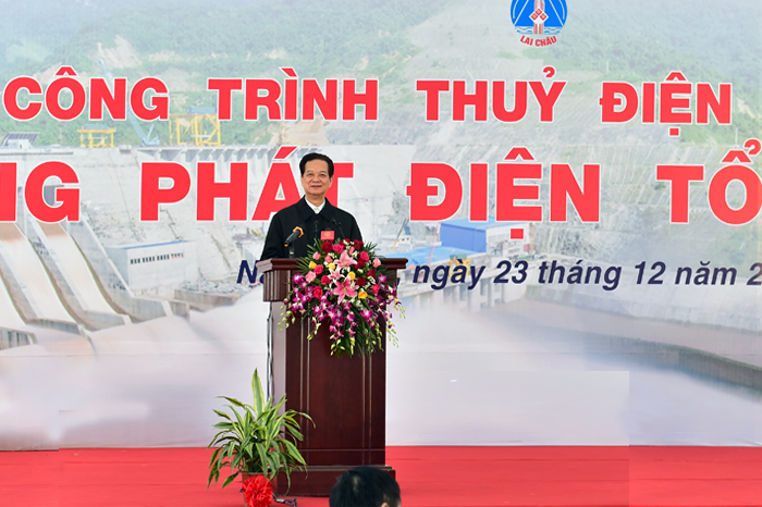 Thủ tướng Nguyễn Tấn Dũng phát biểu tại lễ Phát điện Tổ máy số 1 Thủy Điện Lai Châu