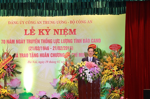 Thủ tướng Chính phủ Nguyễn Tấn Dũng phát biểu chỉ đạo tại Lễ kỷ niệm 70 năm Ngày truyền thống lực lượng Tình báo Công an nhân dân