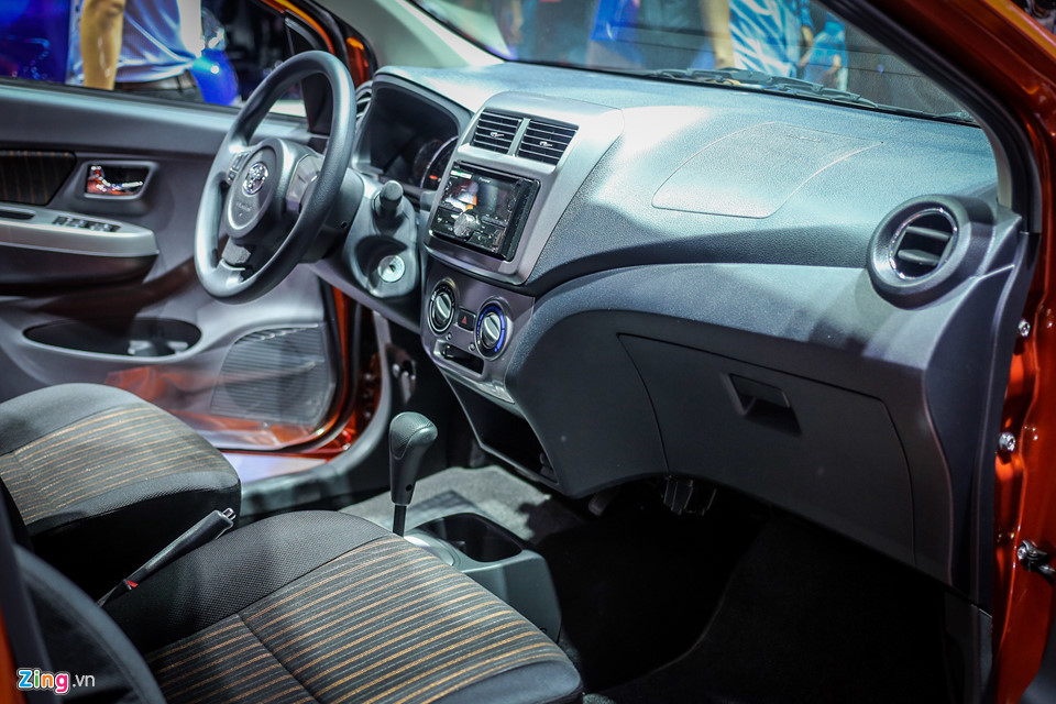 2-mau-xe-o-to-toyota-sieu-re-chi-224-trieu-dang-nao-loan-thi-truong-viet-co-gi-hay