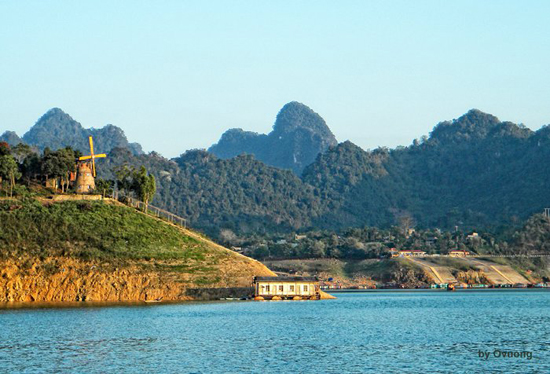 Thung Nai, 'vịnh Hạ Long trên cạn' lựa chọn hoàn hảo cho địa điểm du lịch trăng mật của cặp vợ chồng son
