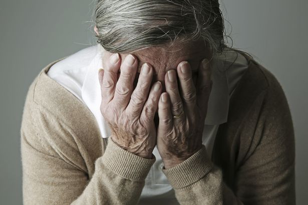 Nguy cơ mắc Alzheimer cao là một trong những tác hại của thuốc an thần