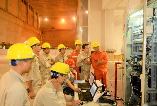 Năng suất lao động hiện nay của Công ty Thủy điện Sơn La đạt 5,1 MW/người, ngang với các nước phát triển trên thế giới