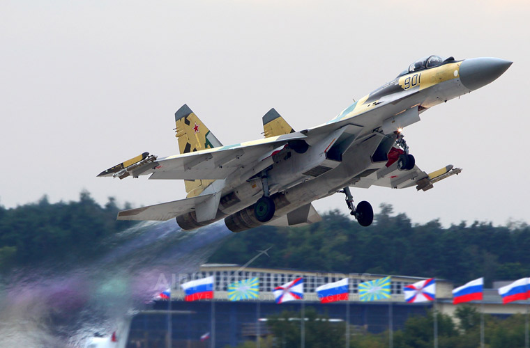 Phi công Mỹ thực sự 'chết khiếp' tiêm kích Su-35 của không quân Nga