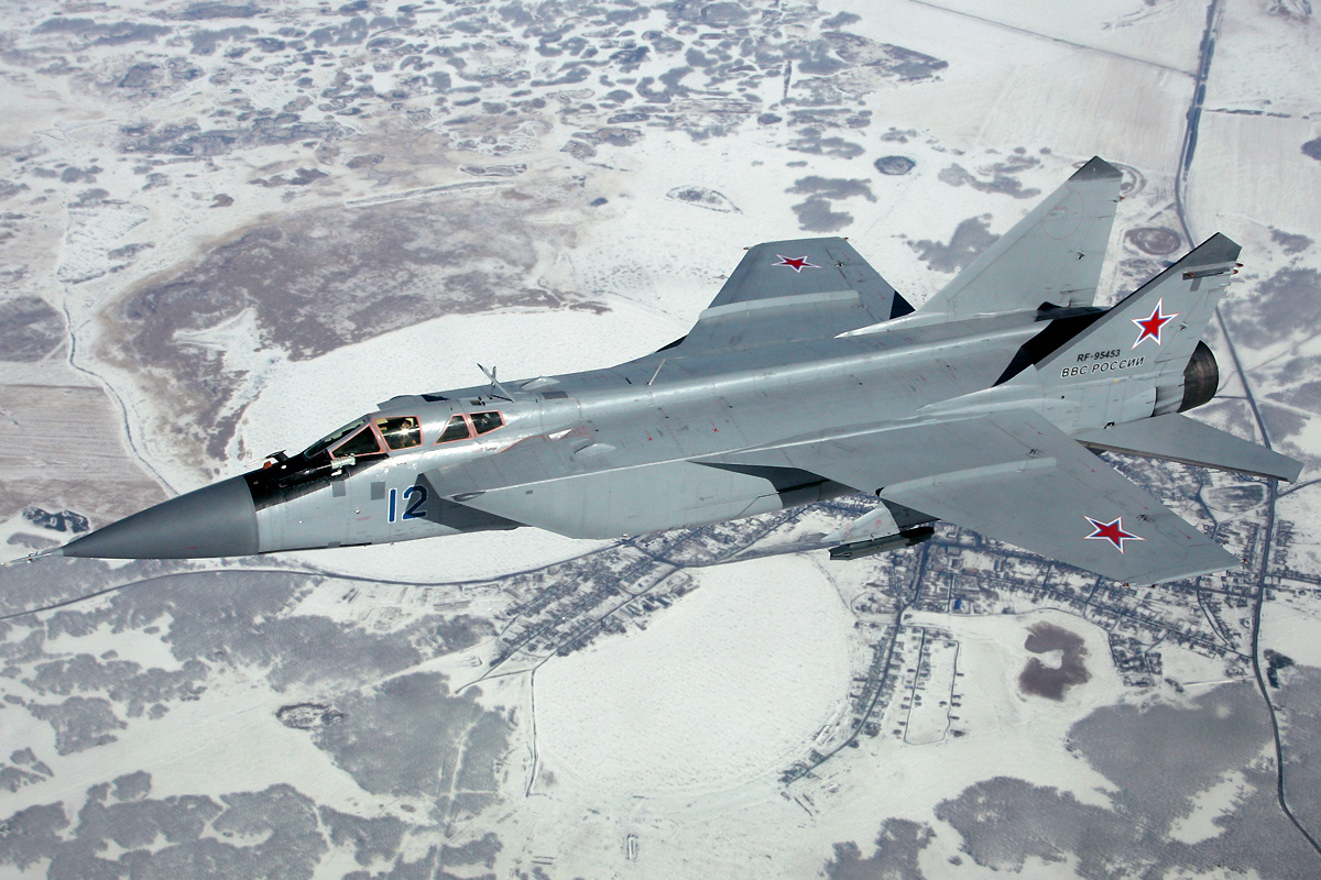 Tiêm kích MiG-31 sở hữu nhiều đặc tính nổi bật so với các dòng tiêm kích đánh chặn khác