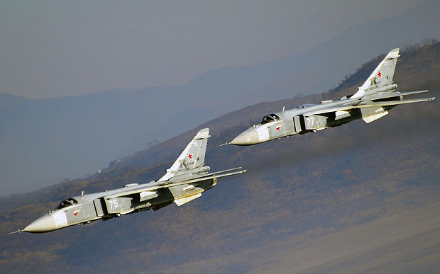 Tiêm kích Su-24 đóng vai trò quan trọng trong cuộc chiến chống khủng bố IS tại Syria 