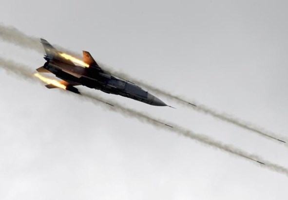 Tiêm kích Su-24 là một trong những máy bay chiến đấu của Nga tham gia không kích IS