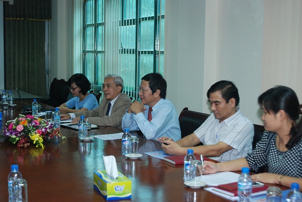Lãnh đạo Tổng cục TCĐLCL Việt Nam tiếp đoàn lãnh đạo Cục Tiêu chuẩn và đo lường Lào