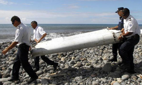 Quá trình tìm kiếm máy bay MH370 mất tích bí ẩn đã kéo dài gần 2 năm nhưng mới chỉ phát hiện được một mảnh vỡ trên đảo Reunion
