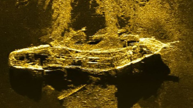 Hình ảnh xác tàu đắm bằng thép có từ thế kỷ 19 được nhóm tìm kiếm máy bay MH370 mất tích phát hiện cuối năm 2015