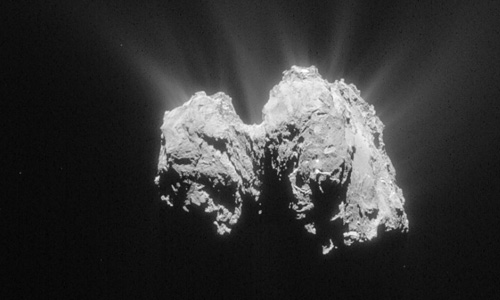 Sao Chổi 67P Churyumov-Gerasimenko chụp từ tàu vũ trụ Rosetta hôm 3/5. Ảnh ESA