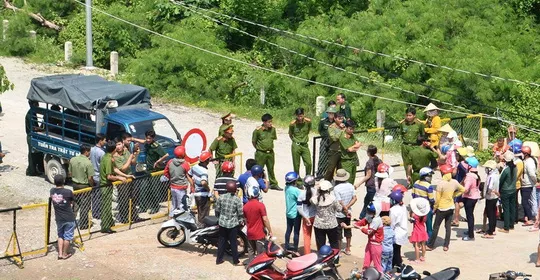 Trong những tin pháp luật an ninh 24h qua có vụ ngư dân Kiên Giang bắt giữ cán bộ trái phép