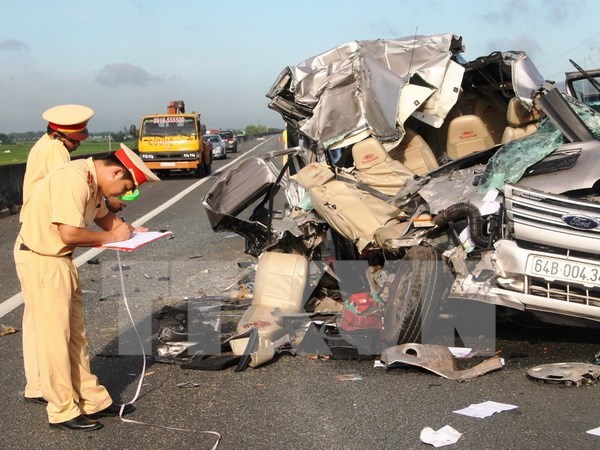 Trong vòng 7 tháng đầu năm 2015, cả nước xảy ra 12.910 vụ tai nạn giao thông 