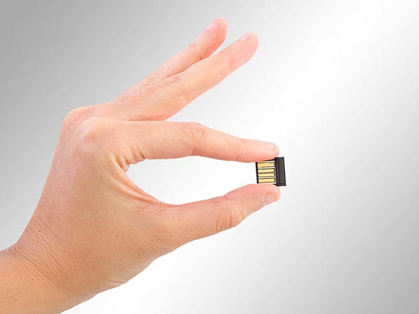 Những chiếc USB trong tương lai sẽ có kích thước của phân tử