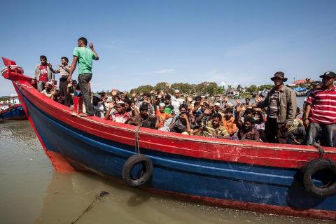 Tin tức mới cập nhật hôm nay cho biết Indonesia cứu gần 500 người nhập cư  trái phép