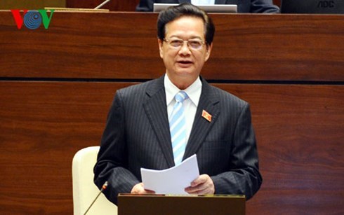 Thủ tướng Nguyễn Tấn Dũng trả lời chất vấn trước Quốc hội tại kỳ họp thứ 8