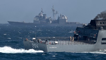 Máy bay chiến đấu của Nga đã bất ngờ xuất hiện ngay phía trên nhóm tàu chiến NATO