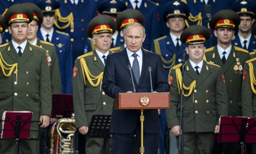 Tổng thống Nga Vladimir Putin phát biểu tại hội chợ vũ khí ở ngoại ô thủ đô Moscow 