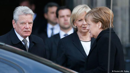 Tổng thống Đức Joachim Gauck, Thủ tướng Angela Merkel tới dự quốc tang tưởng niệm các nạn nhân xấu số