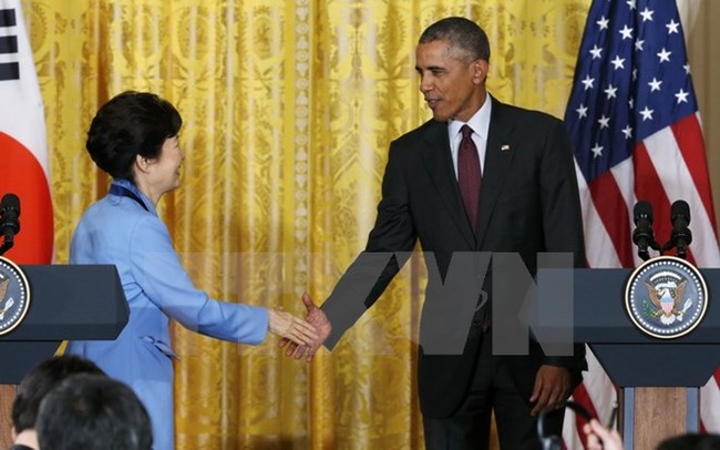 Tổng thống Mỹ Barack Obama và Tổng thống Hàn Quốc Park Geun - hye tại Washington DC ngày 16/10