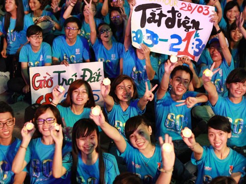 Chương trình hưởng ứng giờ Trái Đất tổ chức tại Tp HCM đã hút hơn 5.000 thanh thiếu niên theo tin tức mới cập nhật hôm nay