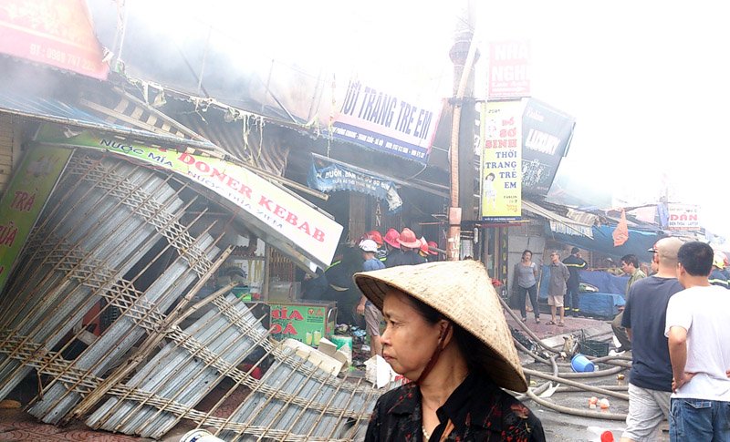 Tin tức mới cập nhật hôm nay, Chợ Phùng Khoang xảy ra vụ hỏa hoạn khiến 1 người tử vong 