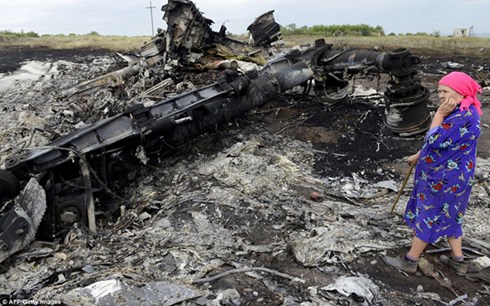  Ủy ban An toàn Hà Lan sẽ công bố báo cáo kết luận cuối cùng về nguyên nhân vụ máy bay MH17 của Hãng hàng không Malaysia bị rơi tại Ukraine, theo tin tức mới cập nhật quốc tế 