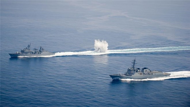 Quân đội Hàn Quốc cho biết họ đã bắn 5 phát đạn cảnh cáo về phía một tàu tuần tiễu của Triều Tiên